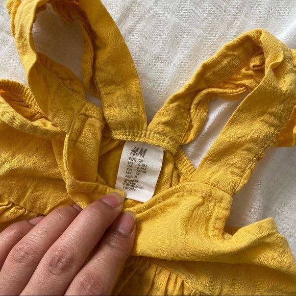 H&M Baby Girl Dress - Picture 2 of 2